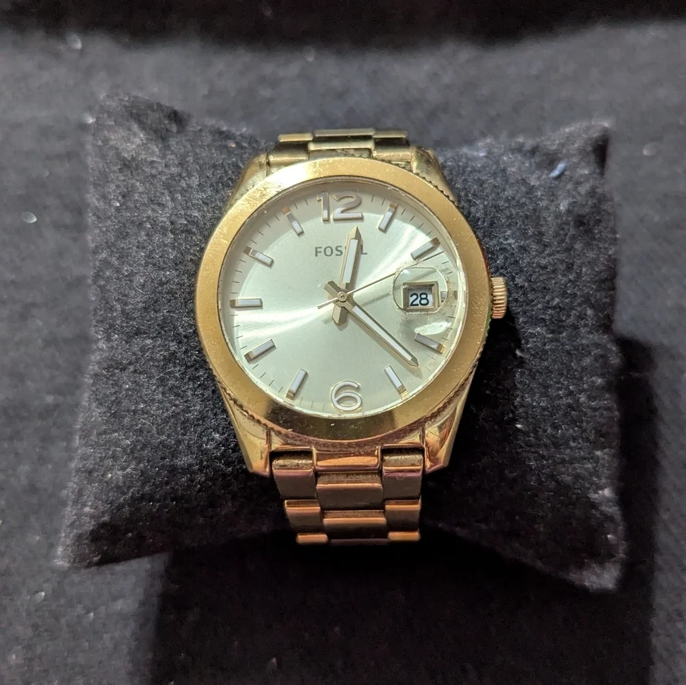 Fossil Gold Tone ES3686 Champagne Dial Stainless Steel 39mm Watch